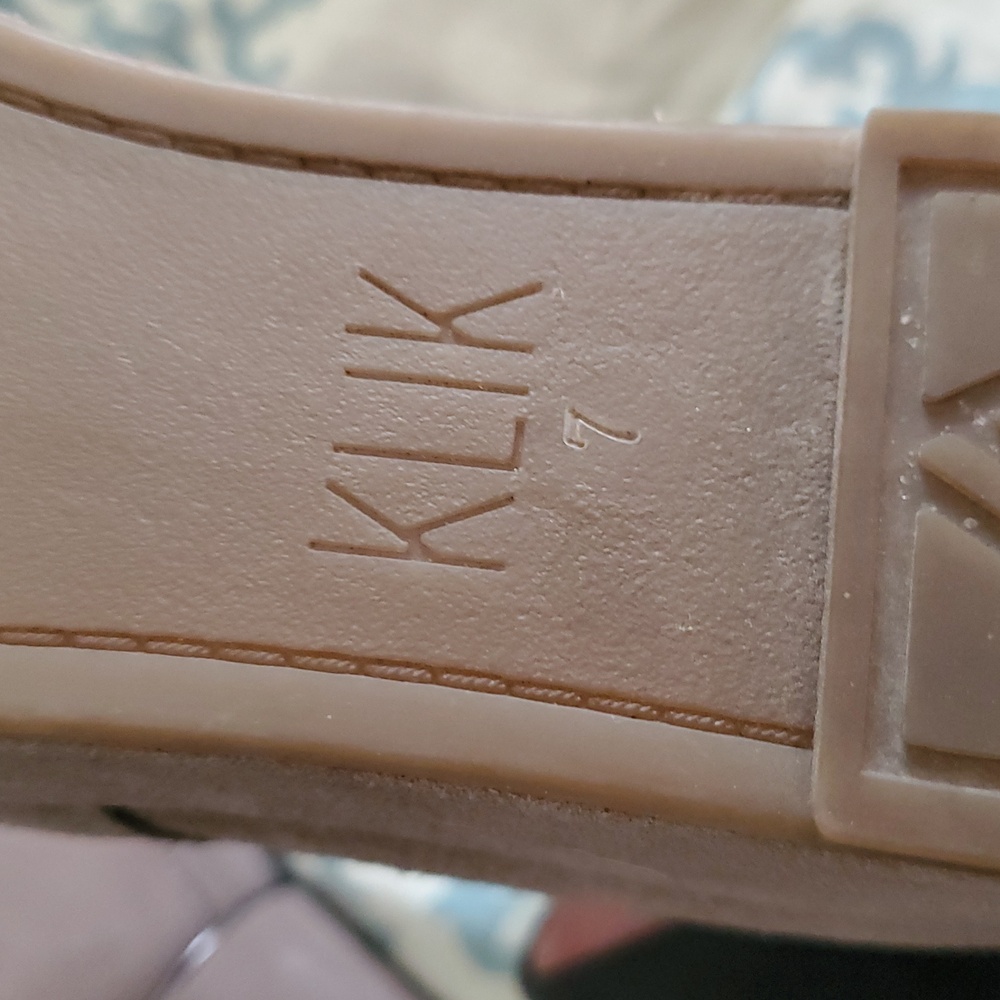 Nordstrom Klik Grey Suede Booties Size 7 - Picture 8 of 11